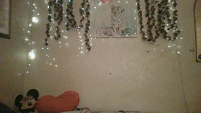 sillymillie4 online show from 07-17-26, 01:58
