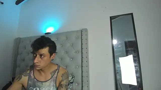 Snapshot of SkinnyDevil12 chatting on 02-21-26, 03:41 SkinnyDevil12 online show from 02-21-26, 03:41