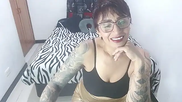 Charlotte gray  online show from 06-07-26, 11:59