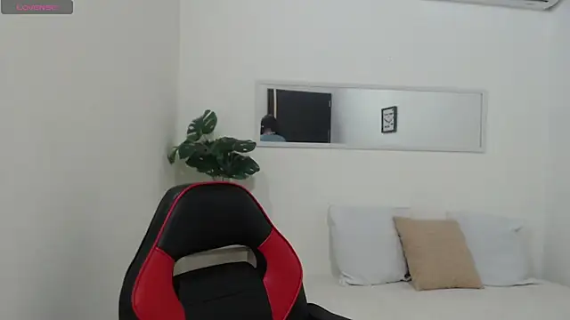 Roseta Still online show from 03-26-26, 04:33