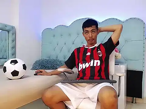 Snapshot of Apolo_Richards chatting on 02-07-26, 07:55 Apolo Richards online show from 02-07-26, 07:55