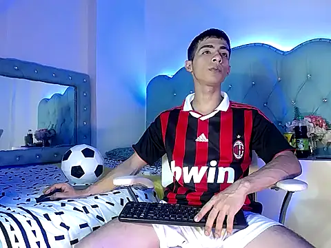 Snapshot of Apolo_Richards chatting on 02-26-26, 08:31 Apolo Richards online show from 02-26-26, 08:31