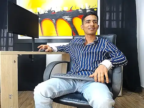 Snapshot of Apolo_Richards chatting on 02-06-26, 08:38 Apolo Richards online show from 02-06-26, 08:38