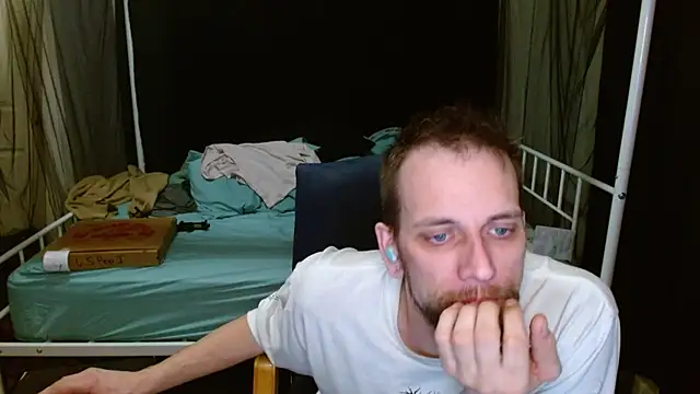 cguffey2284 online show from 02-26-26, 03:39