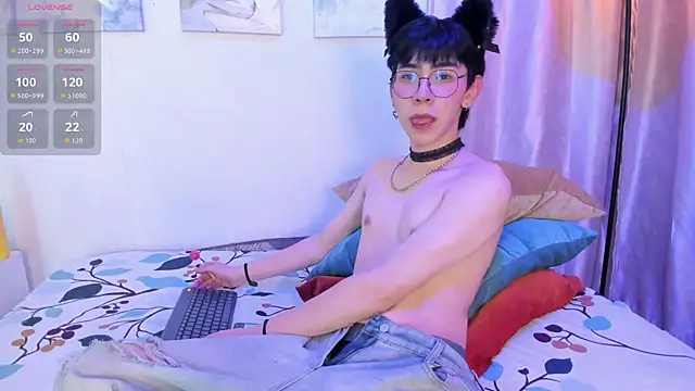 Demian Hush online show from 03-21-26, 03:19