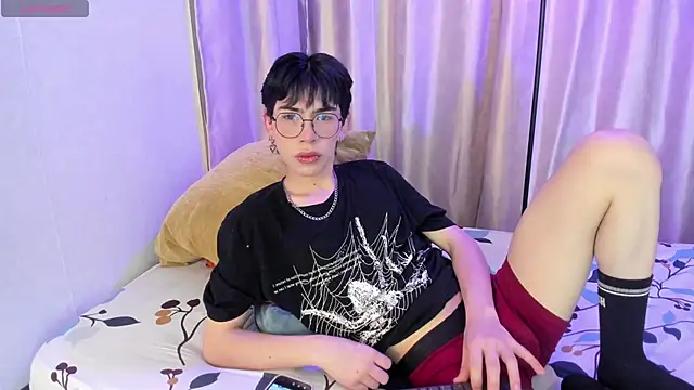 Demian Hush online show from 03-26-26, 03:05