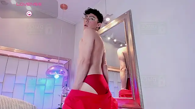 Snapshot of Sebastian_Collins_ chatting on 02-18-26, 09:11 Sebastian Collins online show from 02-18-26, 09:11