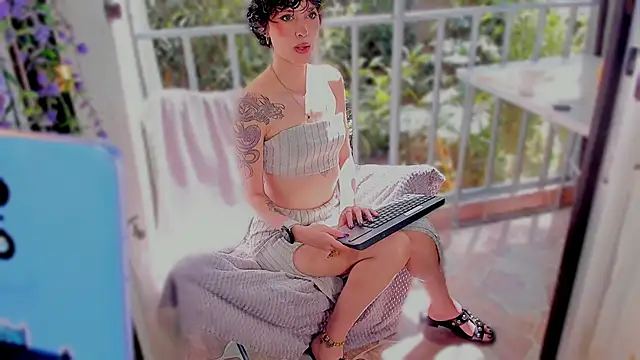 AmeliaNaughty  online show from 05-20-26, 03:31