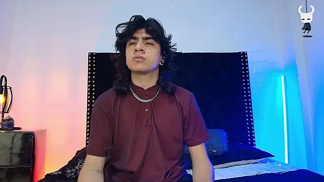 Snapshot of Axell_Kussh chatting on 02-16-26, 12:04 Axell Kussh online show from 02-16-26, 12:04