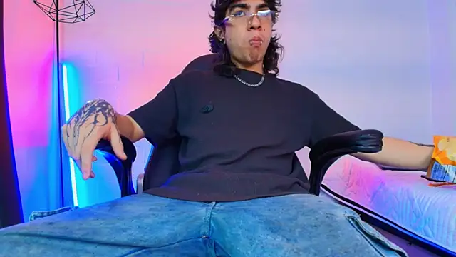 Axell Kussh online show from 03-25-26, 03:39