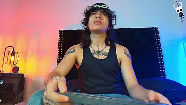 Snapshot of Axell_Kussh chatting on 02-19-26, 12:46 Axell Kussh online show from 02-19-26, 12:46