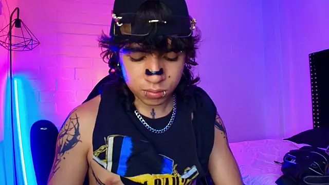 Axell Kussh online show from 03-27-26, 08:26