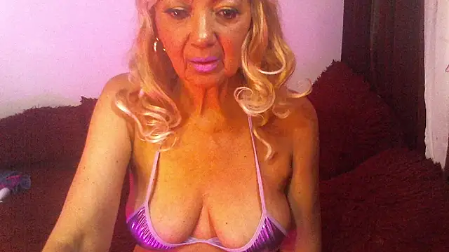 AmelieLux online show from 04-07-26, 07:37