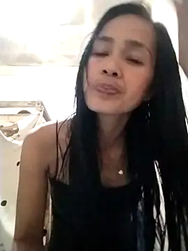 sweet maxine44 online show from 04-21-26, 07:48