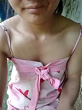 Snapshot of Luminana chatting on 06-05-26, 03:55 Luminana online show from 06-05-26, 03:55
