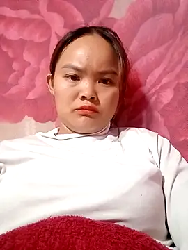 Snapshot of Luminana chatting on 05-01-26, 12:48 Luminana online show from 05-01-26, 12:48