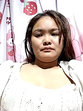 Snapshot of Luminana chatting on 02-14-26, 12:55 Luminana online show from 02-14-26, 12:55