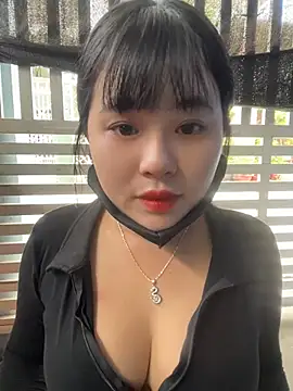 Snapshot of Lewd_couple chatting on 05-07-26, 05:55 Lewd couple online show from 05-07-26, 05:55