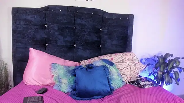 sexy diablaa online show from 03-02-26, 05:08