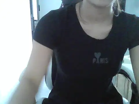 Snapshot of -Nuna- chatting on 03-17-26, 05:54 -Nuna- online show from 03-17-26, 05:54