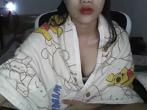 Snapshot of -Nuna- chatting on 03-09-26, 06:55 -Nuna- online show from 03-09-26, 06:55