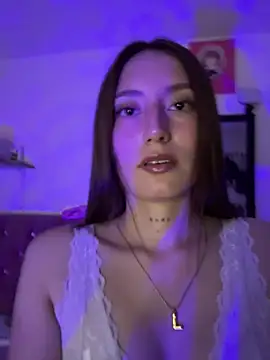 Lis peach online show from 05-18-26, 06:18