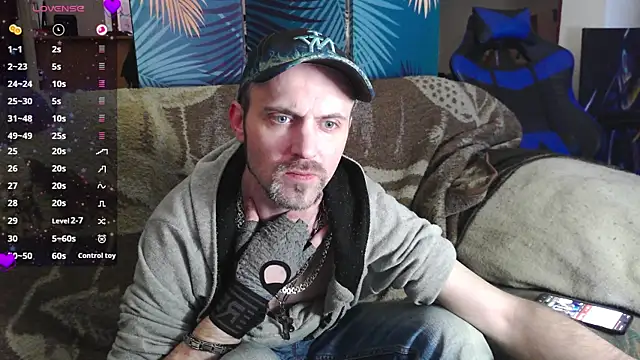 Snapshot of SwatRocShy chatting on 02-11-26, 12:27 SwatRocShy online show from 02-11-26, 12:27