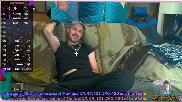 Snapshot of SwatRocShy chatting on 02-26-26, 07:30 SwatRocShy online show from 02-26-26, 07:30