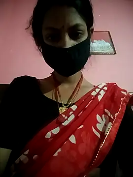 Snapshot of BIG_QWEEN_NO1 chatting on 02-21-26, 04:20 BIG QWEEN NO1 online show from 02-21-26, 04:20