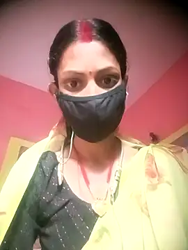 Snapshot of BIG_QWEEN_NO1 chatting on 02-08-26, 05:49 BIG QWEEN NO1 online show from 02-08-26, 05:49