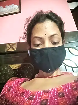 BIG QWEEN NO1 online show from 04-24-26, 10:56