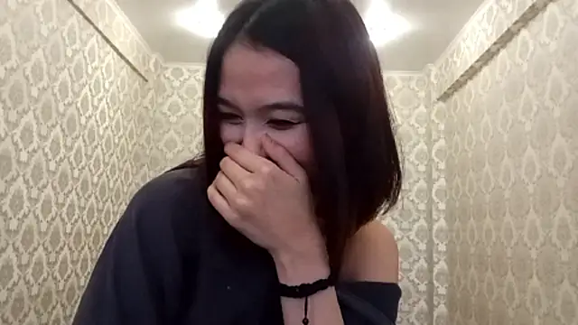 Snapshot of AnnettaBelsito chatting on 02-25-26, 01:44 AnnettaBelsito online show from 02-25-26, 01:44