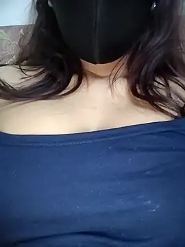 Snapshot of Moody-girl1 chatting on 02-26-26, 05:46 Moody-girl1 online show from 02-26-26, 05:46