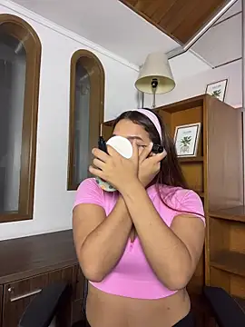 Emily Harpeer online show from 05-29-26, 08:31