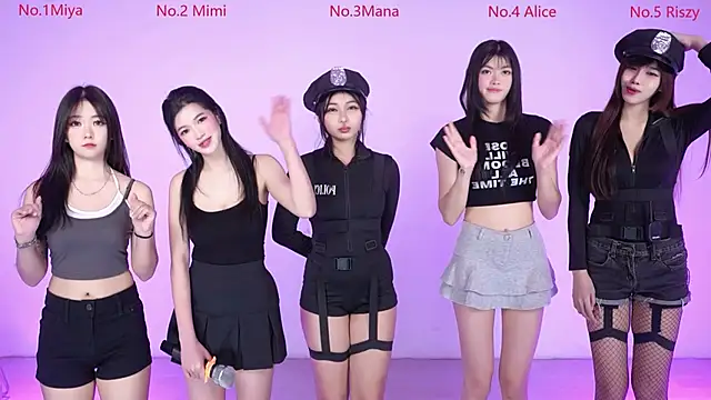 Snapshot of Velvet-girl chatting on 02-09-26, 10:13 Velvet-girl online show from 02-09-26, 10:13