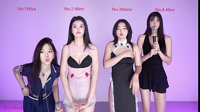 Snapshot of Velvet-girl chatting on 02-27-26, 09:42 Velvet-girl online show from 02-27-26, 09:42