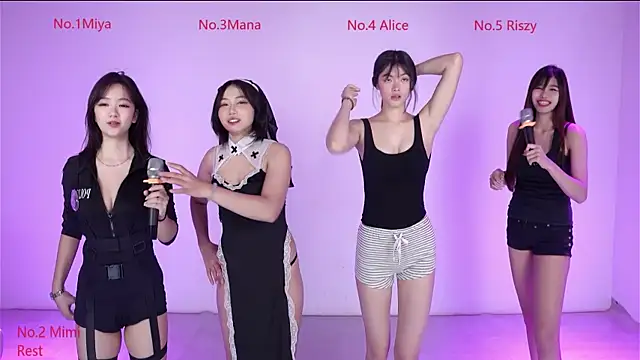 Snapshot of Velvet-girl chatting on 02-23-26, 10:05 Velvet-girl online show from 02-23-26, 10:05