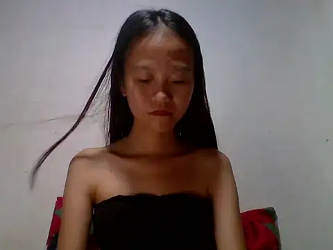 Yourlilpinayy online show from 04-03-26, 09:16