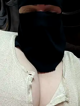 Snapshot of Warda_Egy chatting on 02-20-26, 10:06 Warda Egy online show from 02-20-26, 10:06