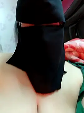 Snapshot of Warda_Egy chatting on 02-28-26, 09:42 Warda Egy online show from 02-28-26, 09:42