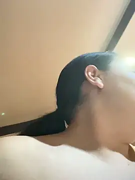 Amber Sinn online show from 03-11-26, 07:41