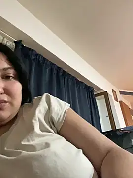 Amber Sinn online show from 06-15-26, 09:14