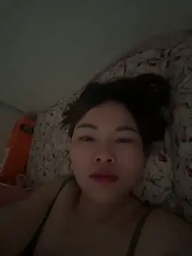 Snapshot of Loyalty-love chatting on 02-25-26, 02:34 Loyalty-love online show from 02-25-26, 02:34