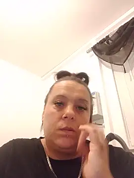 louisa36 online show from 06-19-26, 09:20