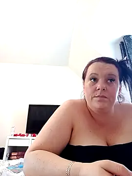 Snapshot of louisa36 chatting on 03-02-26, 09:38 louisa36 online show from 03-02-26, 09:38