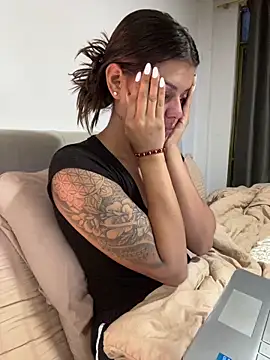 RachelWeisz  online show from 05-19-26, 10:33