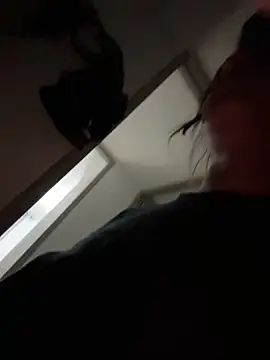 RachelWeisz  online show from 04-01-26, 10:05