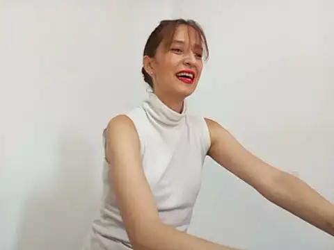 Snapshot of Aurabloom_1 chatting on 02-08-26, 07:33 Aurabloom 1 online show from 02-08-26, 07:33