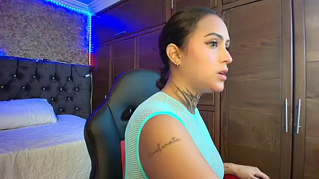 Snapshot of sarah_escobarr chatting on 02-12-26, 11:54 sarah escobarr online show from 02-12-26, 11:54