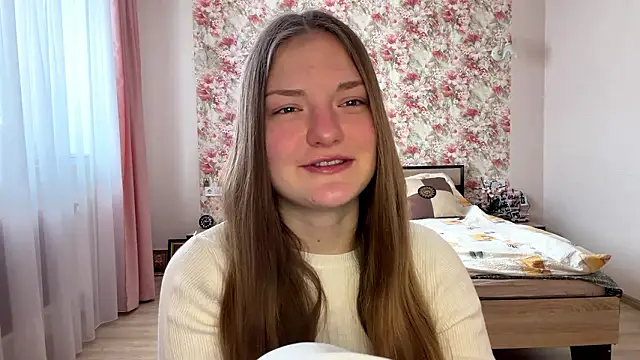 Snapshot of Milayouknow chatting on 02-07-26, 08:44 Milayouknow online show from 02-07-26, 08:44